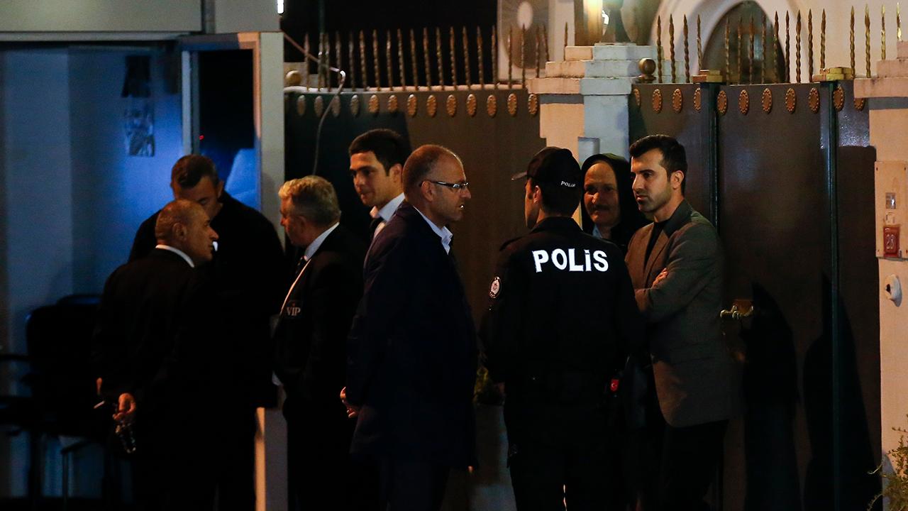 Forensic team combs Saudi consulate for clues on Khashoggi