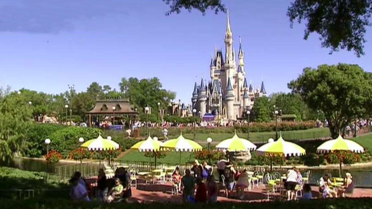 Report: Disney fans spread family ashes at theme parks