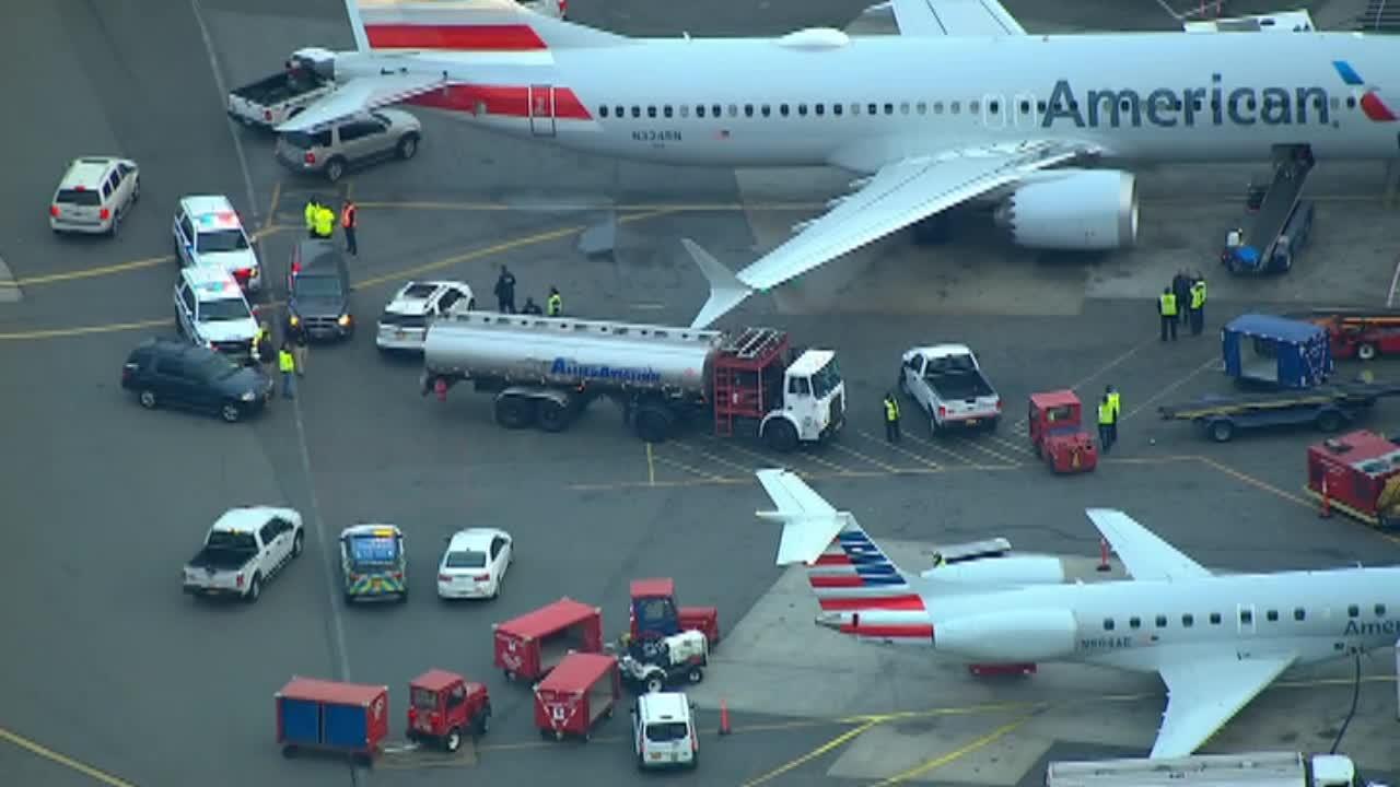 Fuel truck hits plane at LaGuardia Airport