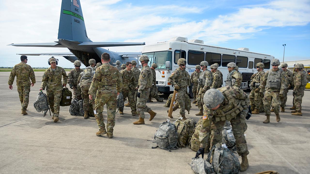 First wave of US troops arrive on the US-Mexico border