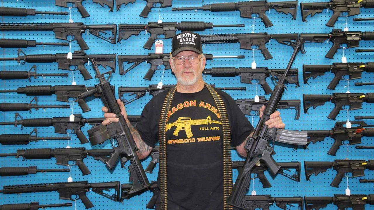 Gun owner in Colorado offers rabbis free AR-15s