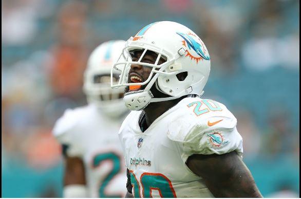 Dolphins' free safety Reshad Jones pulls himself out of game