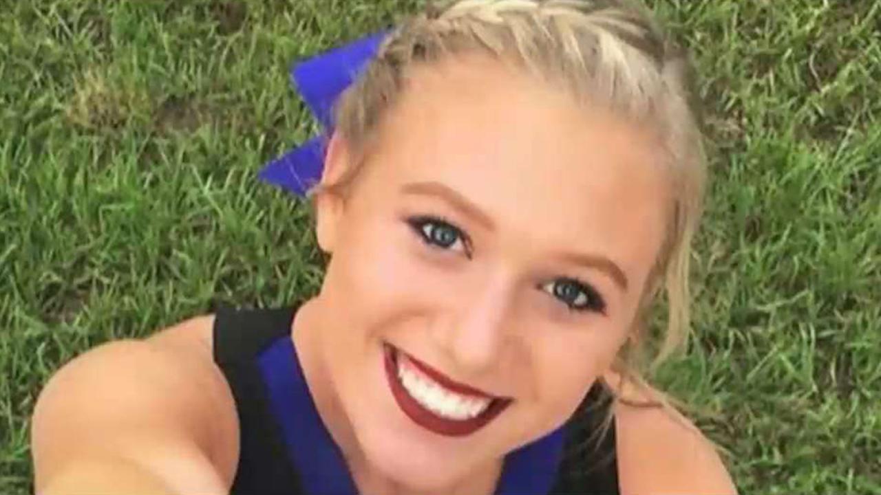 Florida cheerleader dies mysteriously