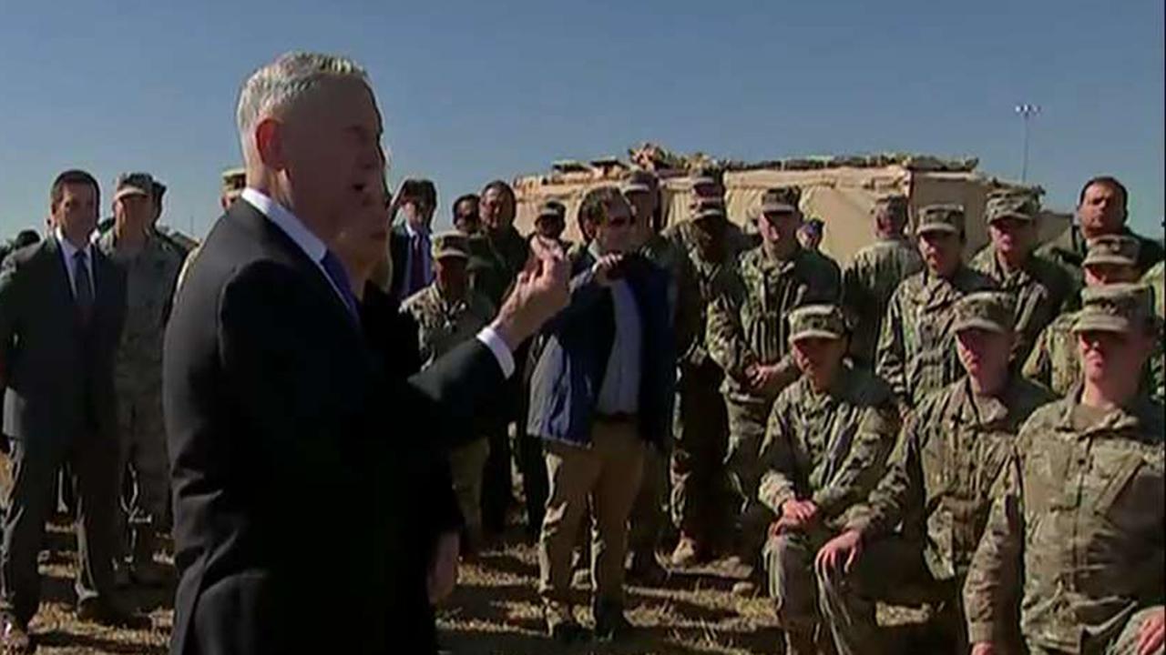 Mattis meets with troops at border as caravan closes in