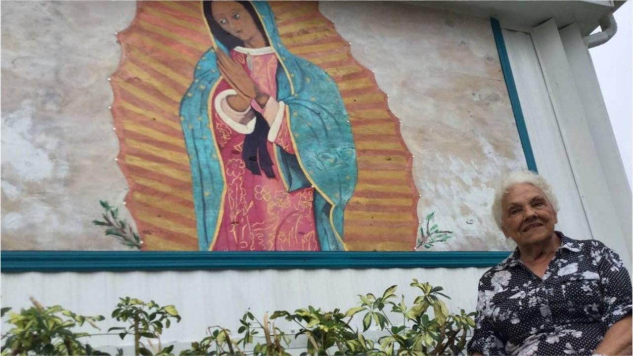 Florida woman fighting to keep painting of Virgin Mary on mobile home