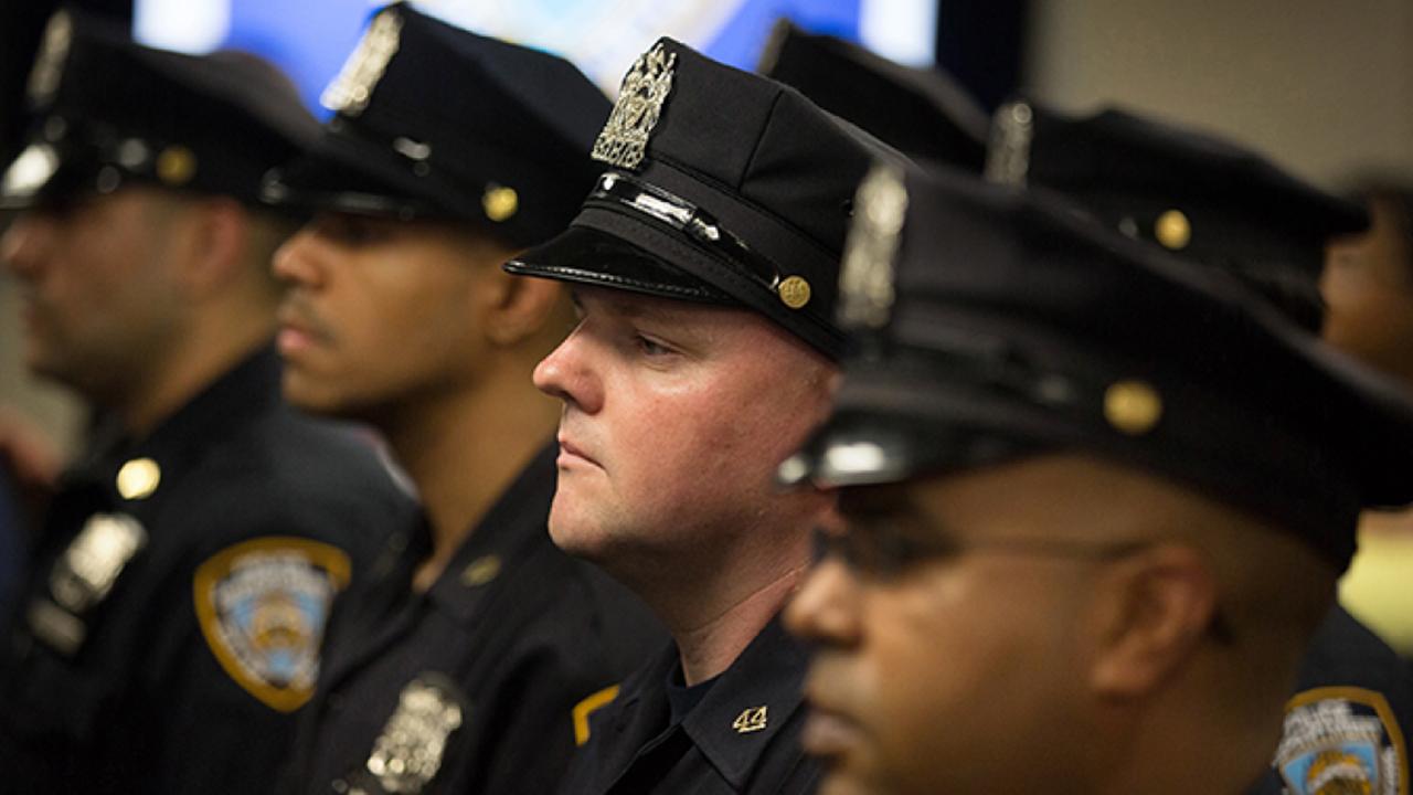 Job applications plummet at police departments across US