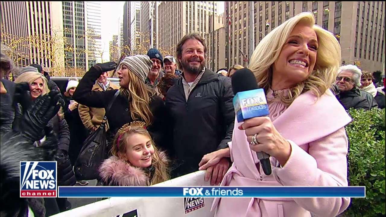 Man proposes to his girlfriend live on "Fox & Friends."