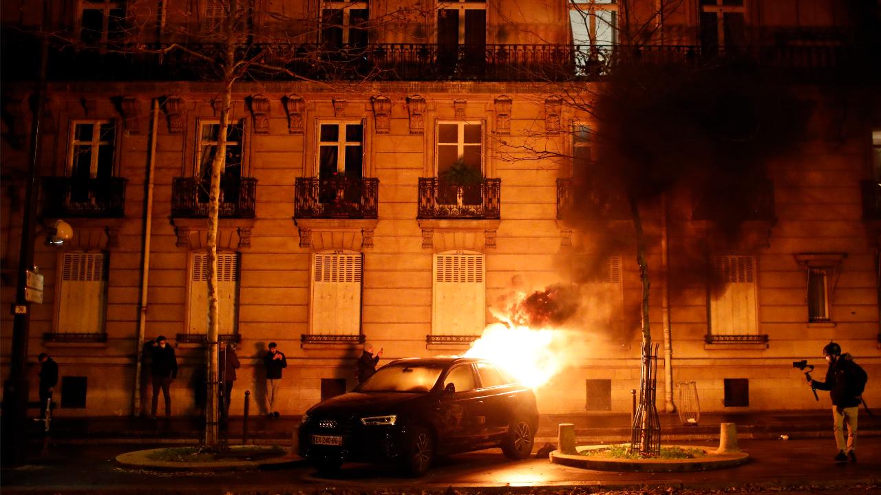 Are Paris gas tax riots a blow to climate change movement?