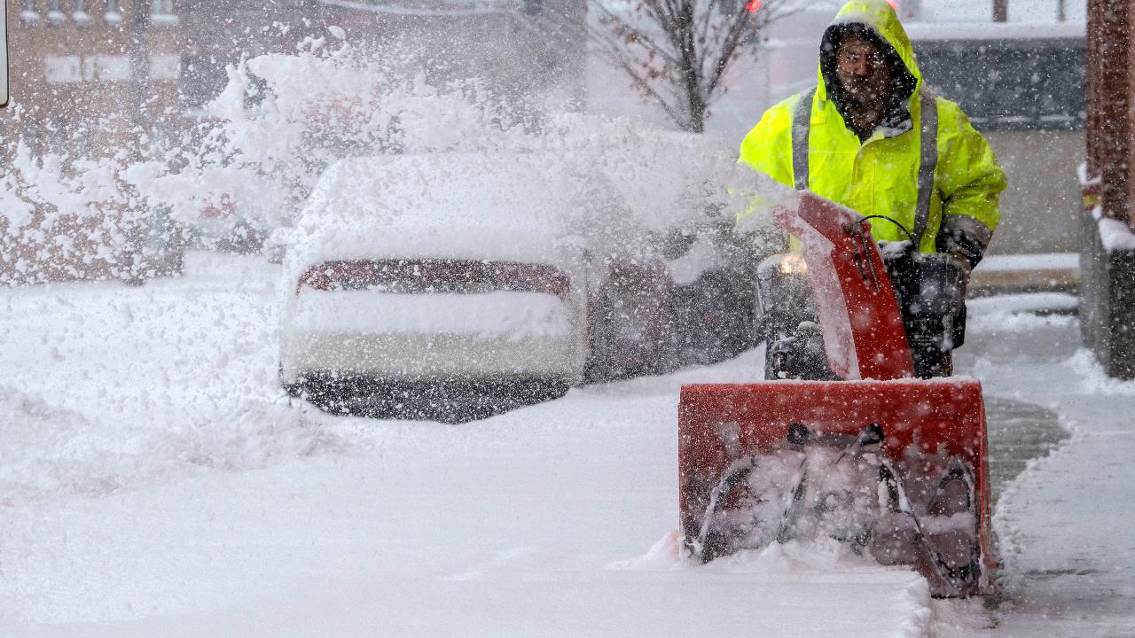 Over 200,000 without power in NC after snow storm
