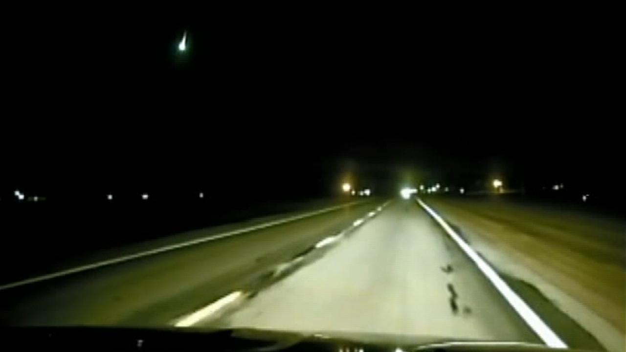 Officer catches what appears to be a meteor on dash cam