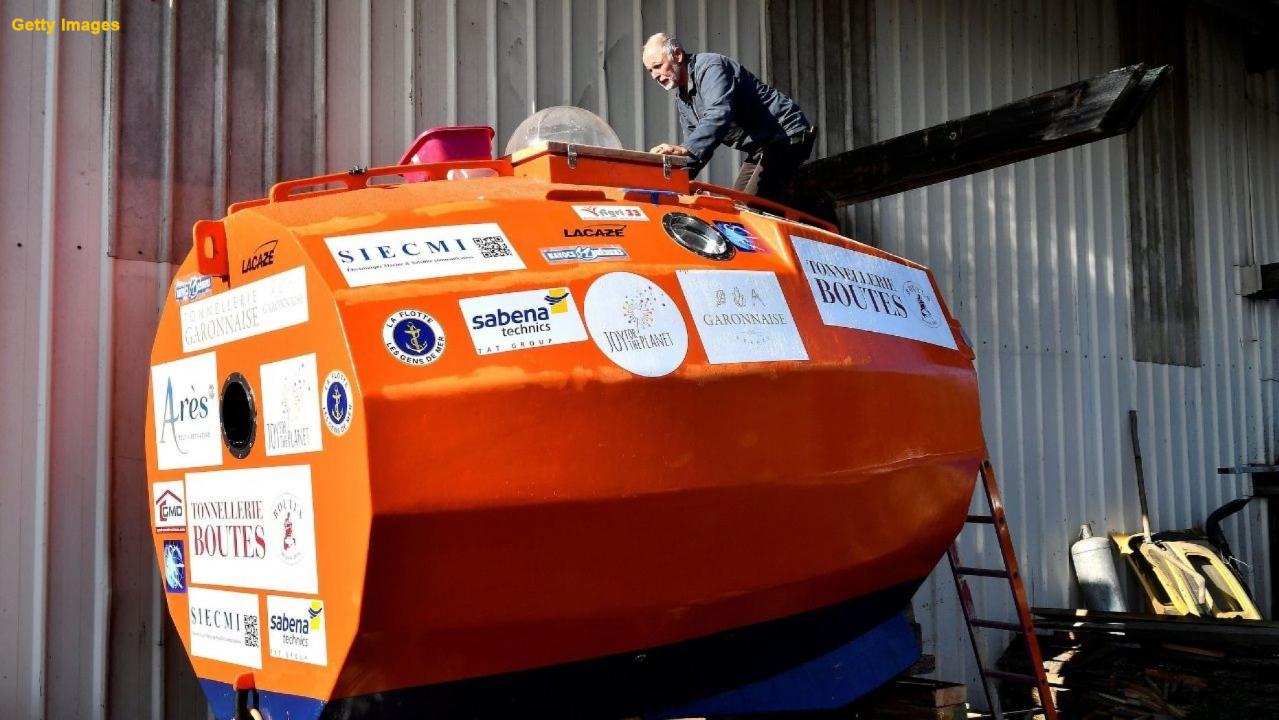 French adventurer sets off on a trip across the Atlantic by riding ocean currents in a barrel