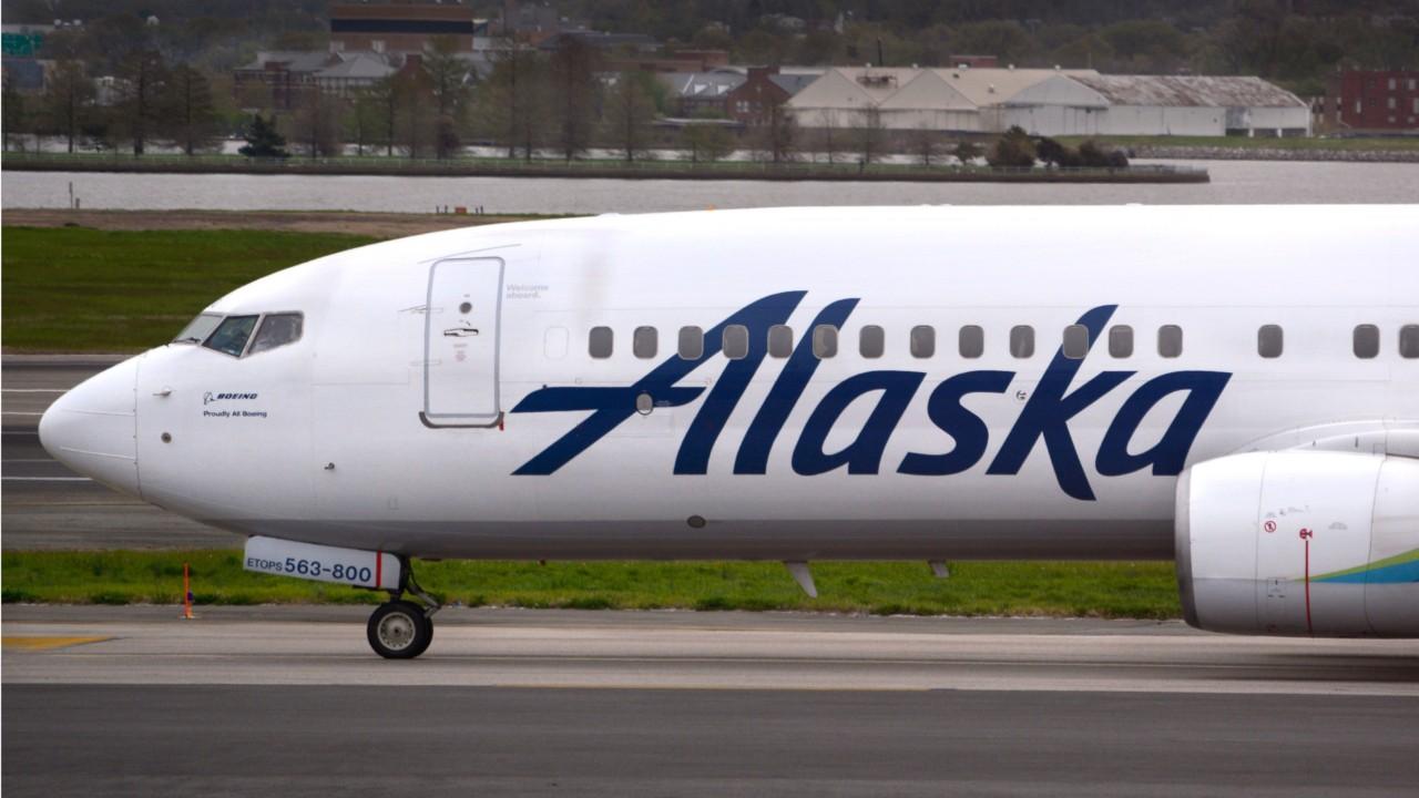 Alaska Airlines passengers endure 30-hour ordeal to get from Boston to LA