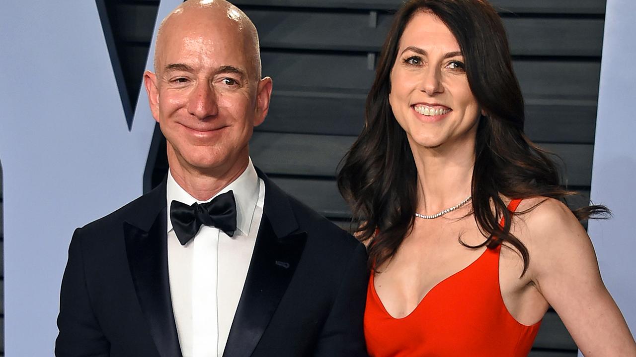 How will Jeff Bezos' divorce affect Amazon's value?