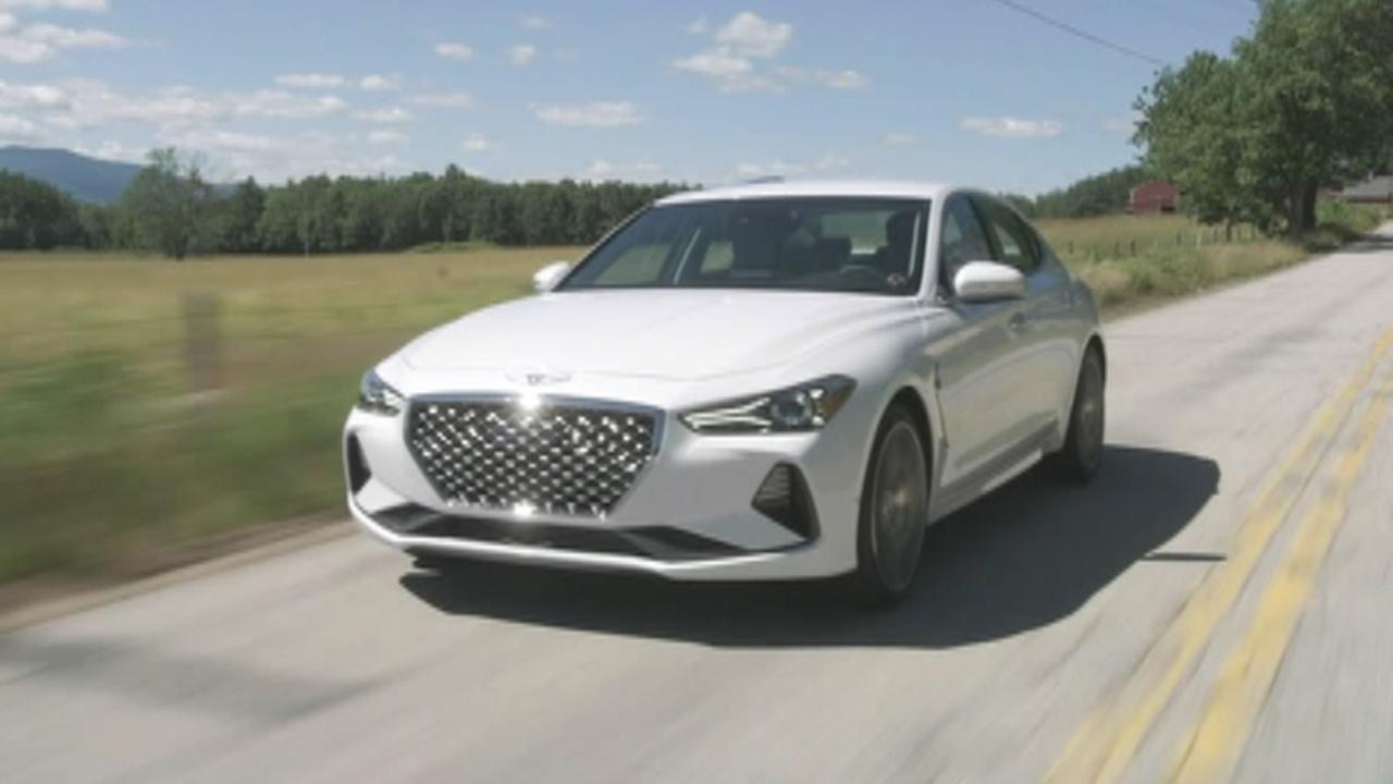 Genesis G70 wins top honor at 2019 Detroit auto show