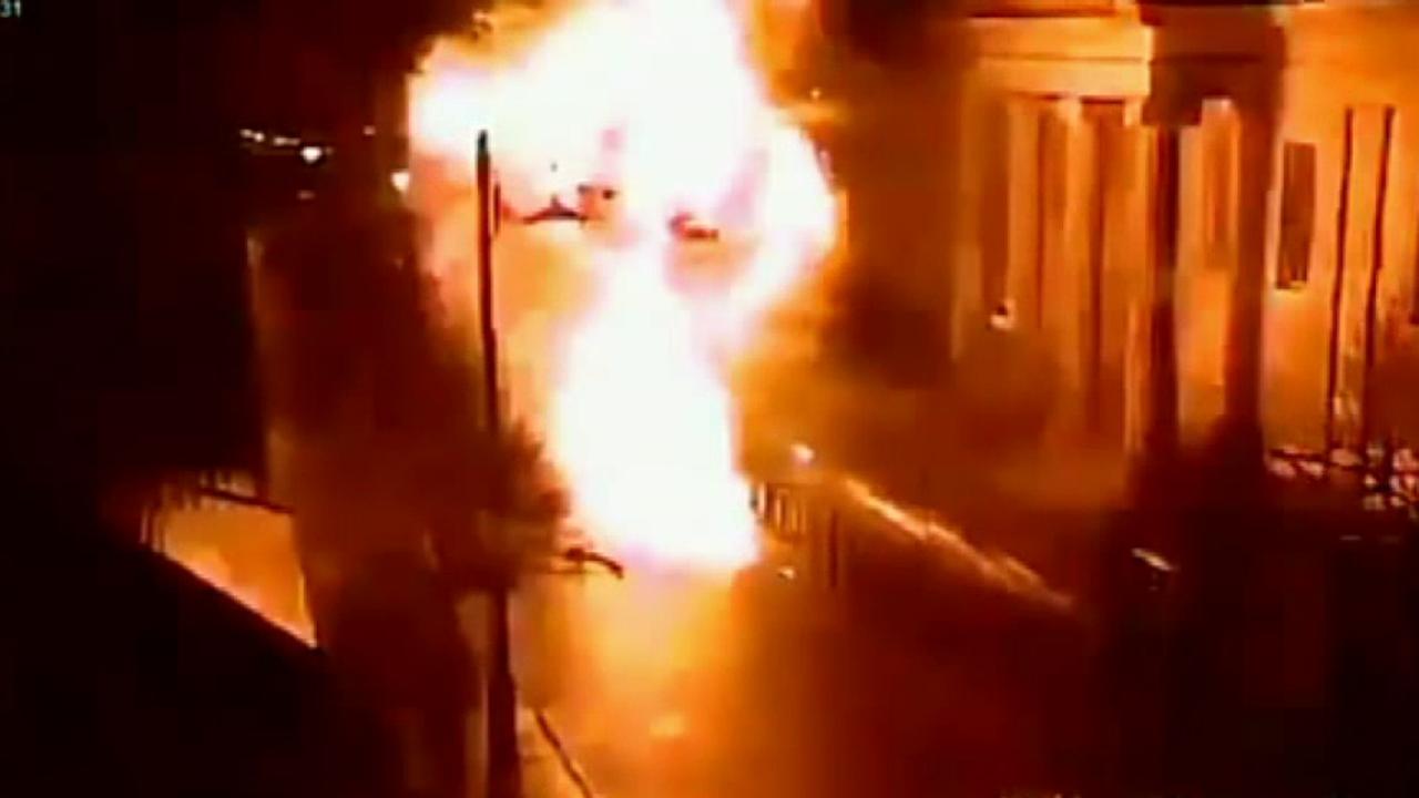 Raw video: CCTV footage shows car bomb explosion outside Londonderry courthouse