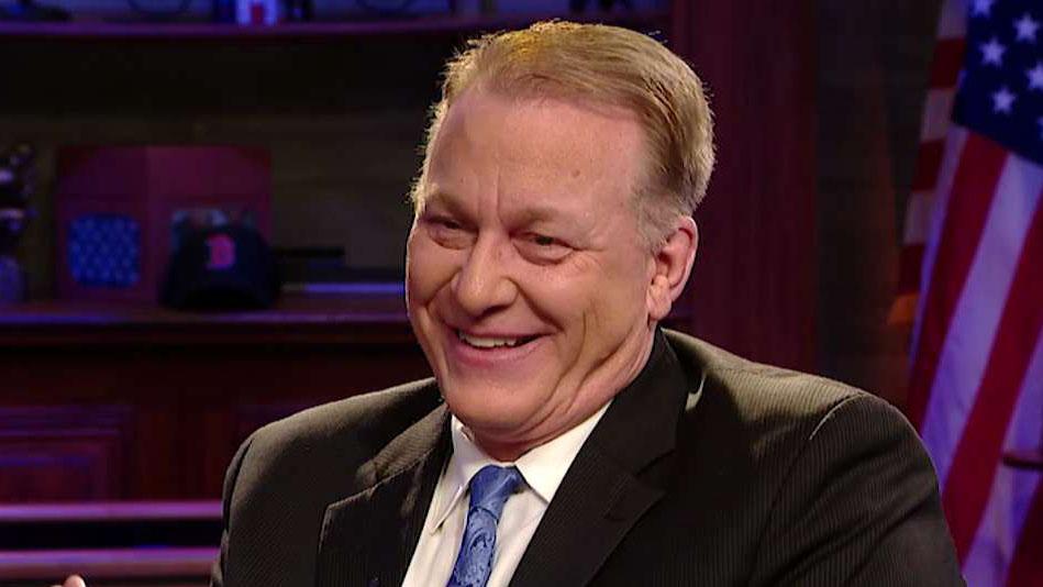 Curt Schilling believes his conservative views are keeping him out of baseball's Hall of Fame
