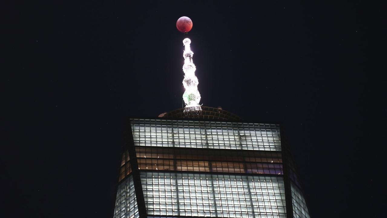 Amazing pictures of the super blood moon