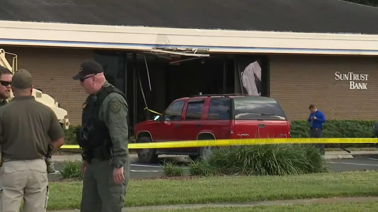 Update on deadly mass shooting at Sebring bank