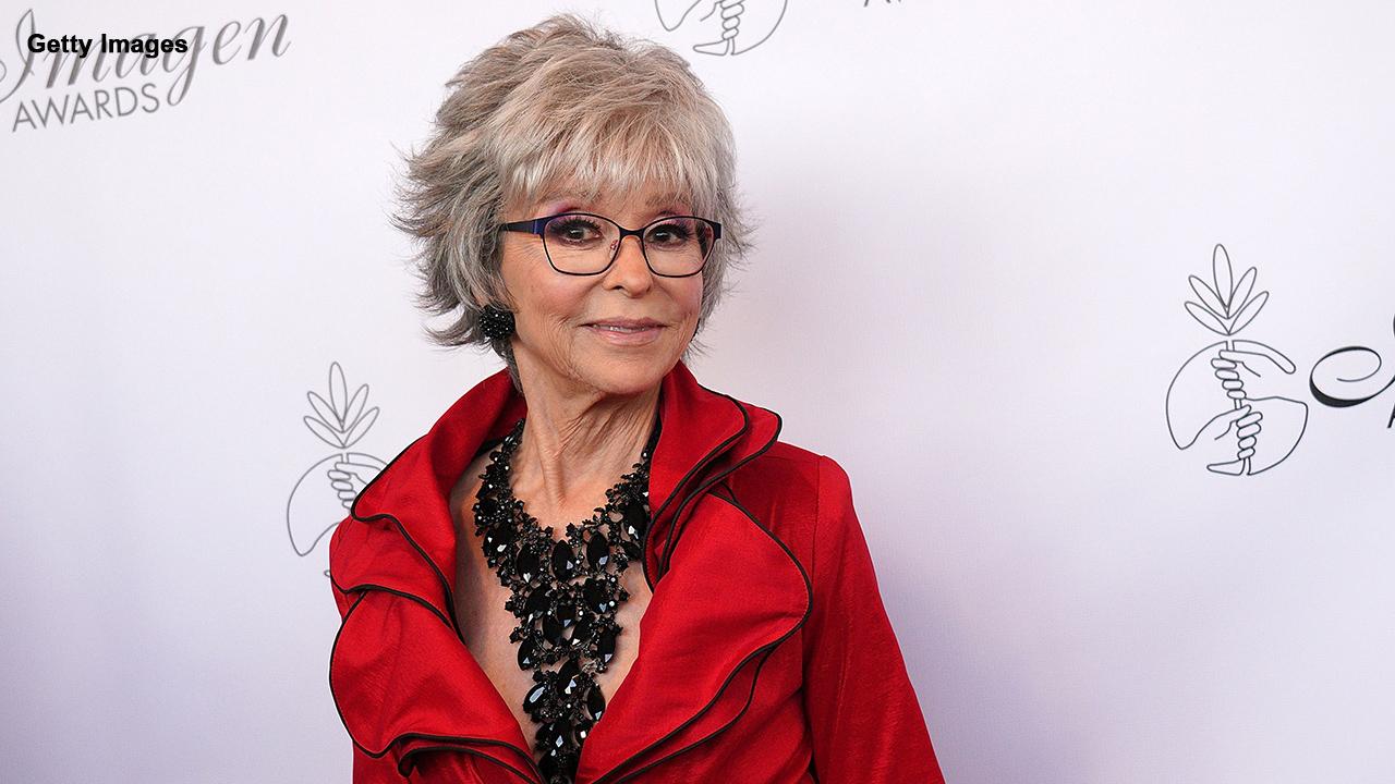 Rita Moreno gives Trump the middle finger on Jimmy Kimmel Live