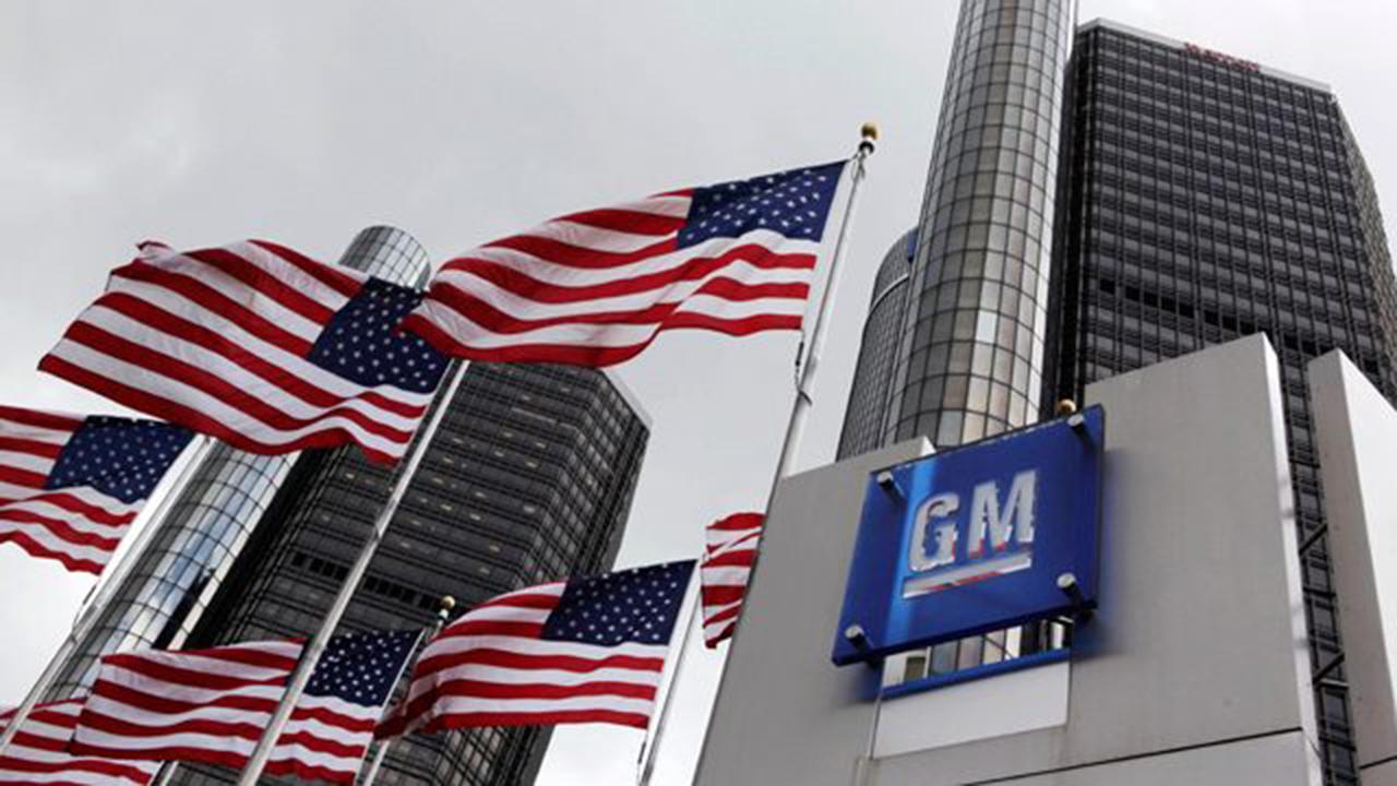 General Motors hands out pink slips to thousands of white-collar workers