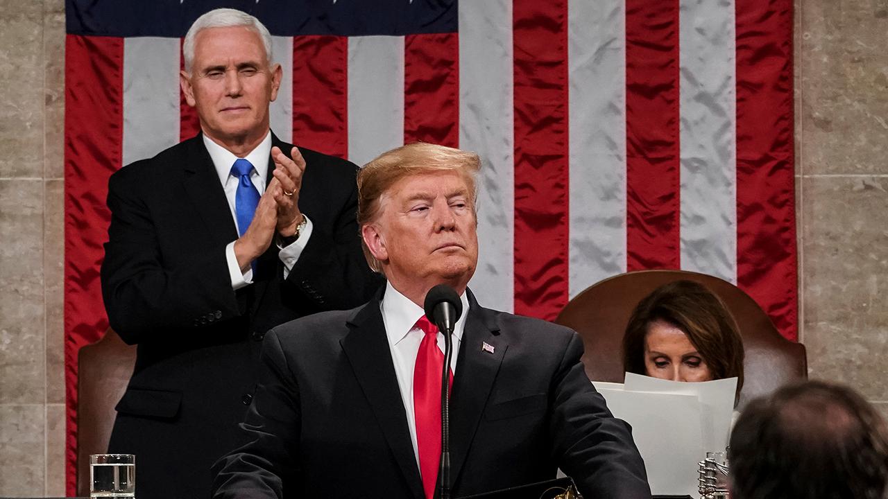 Internet applauds Pelosi's silent statements during Trump's State of the Union