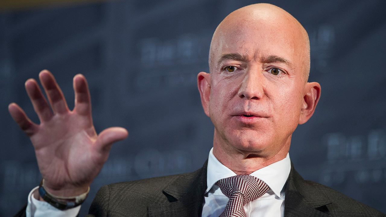 Amazon founder Jeff Bezos accuses National Enquirer's publisher of blackmail