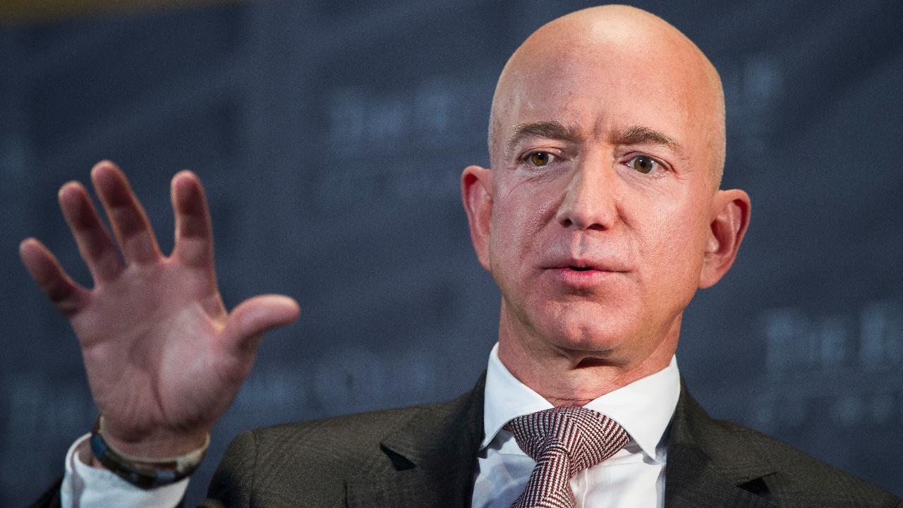 Federal prosecutors look into the National Enquirer after Bezos report