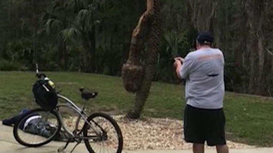 Florida homeowner holds a would-be-thief at gunpoint
