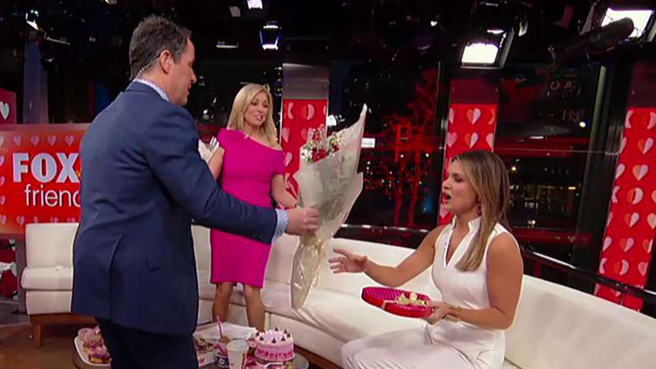 'Fox & Friends' anchors exchange Valentine's Day gifts