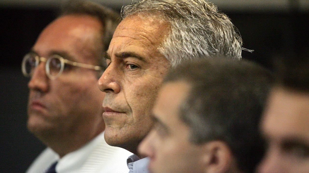 Judge rules prosecutors broke law in Epstein case