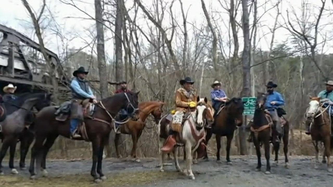 'Cowboys for Trump' ride horseback to the White House