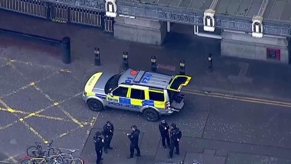 3 small explosive devices found in London postmarked with 'love' stamps from Ireland