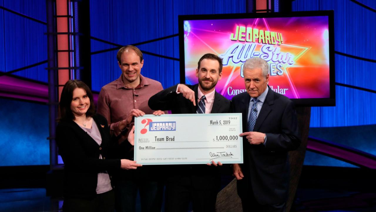 'Jeopardy!' crowns first-ever team champion with $1 million grand prize