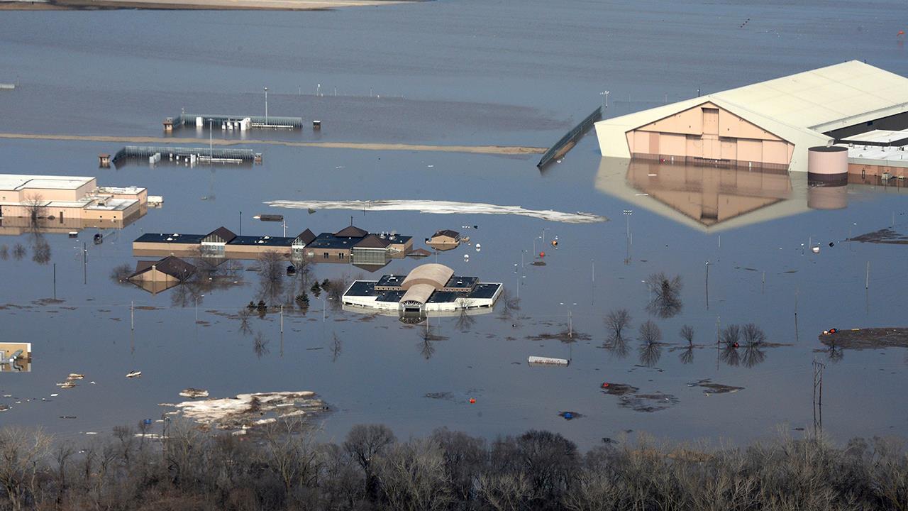 Growing concern over if levees will hold after Midwest floods