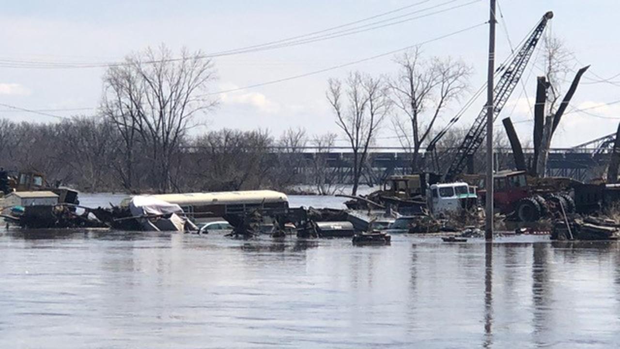 Flood damages piling up for Midwest residents