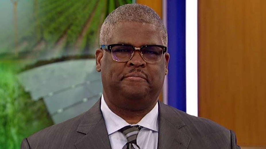 Charles Payne calls Ocasio-Cortez's defense of Green New Deal 'disingenuous'