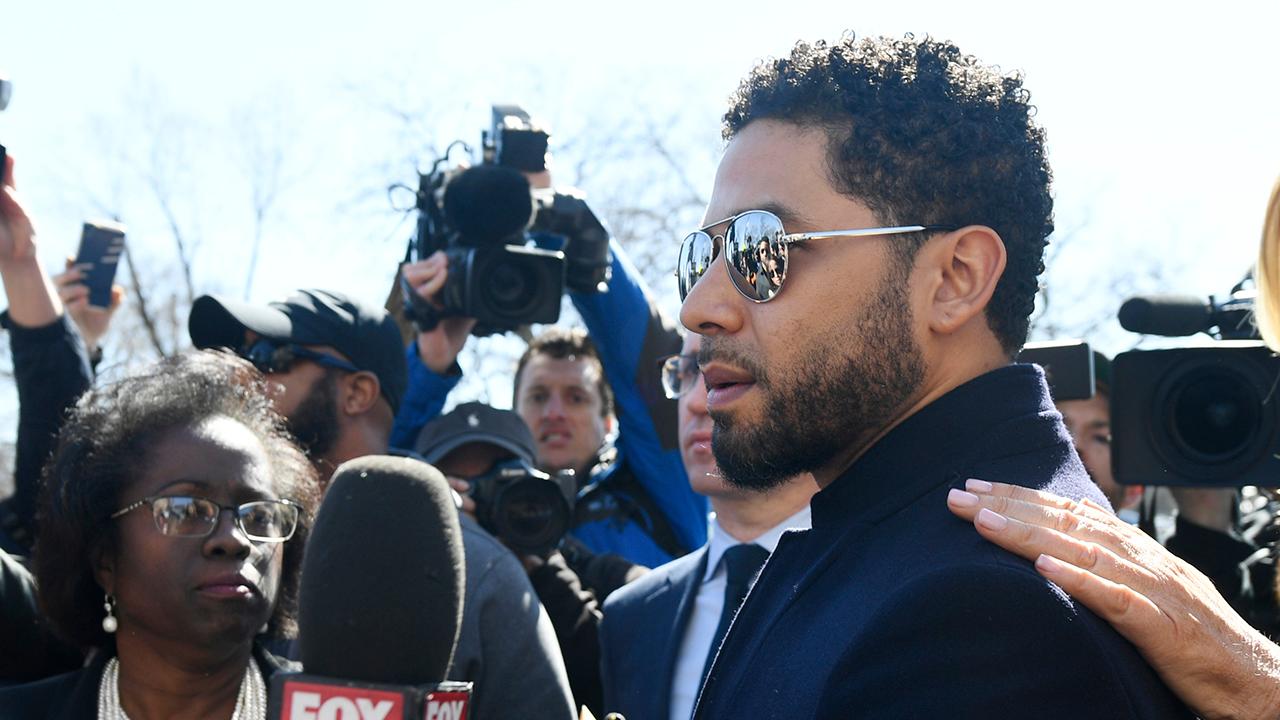 Decision to drop charges against Jussie Smollett sparks bipartisan outrage
