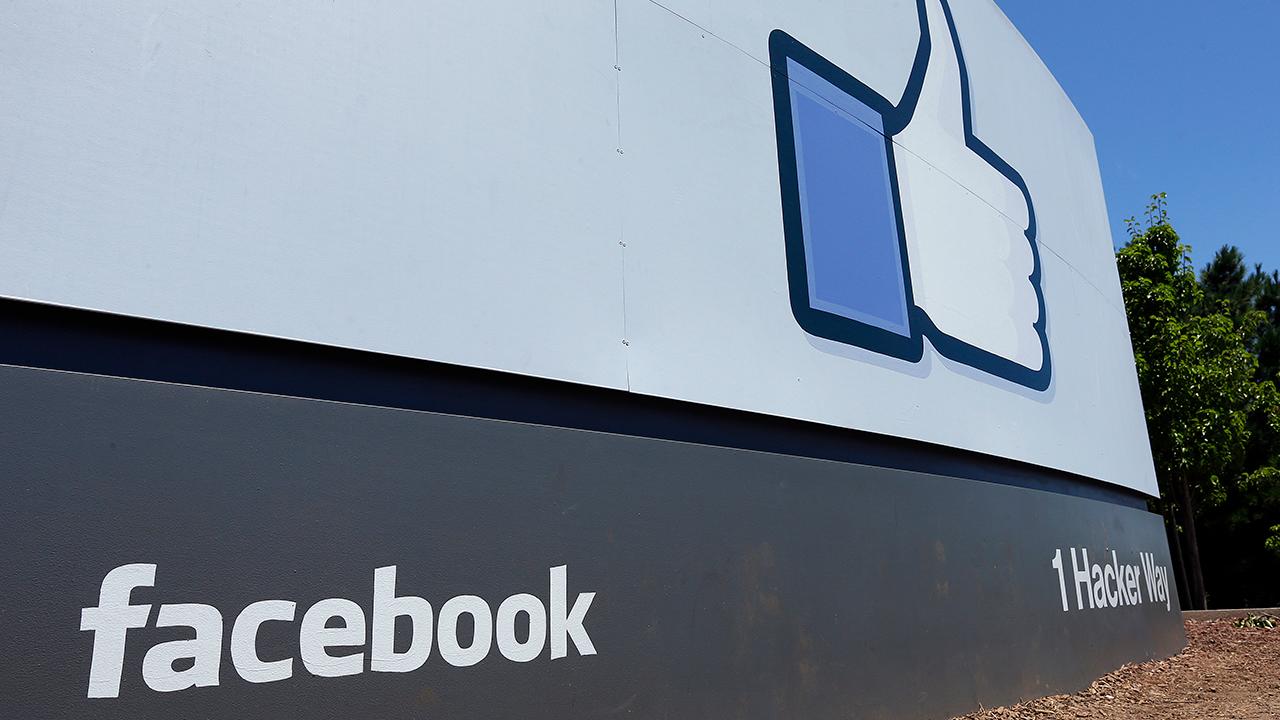 Facebook under fire over login demand