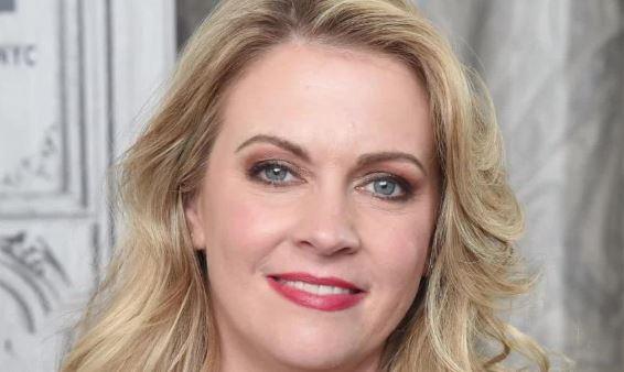 Melissa Joan Hart gives her fellow actresses Lori Loughlin and Felicity Huffman the benefit of the doubt