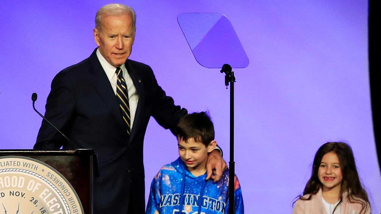 Joe Biden Makes Light Of Inappropriate Touching During First Public Speech Since Start Of 0046