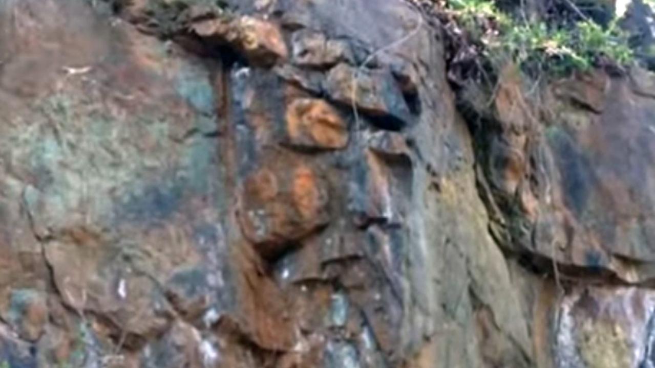 Virginia woman captures image of Christ in the rocks