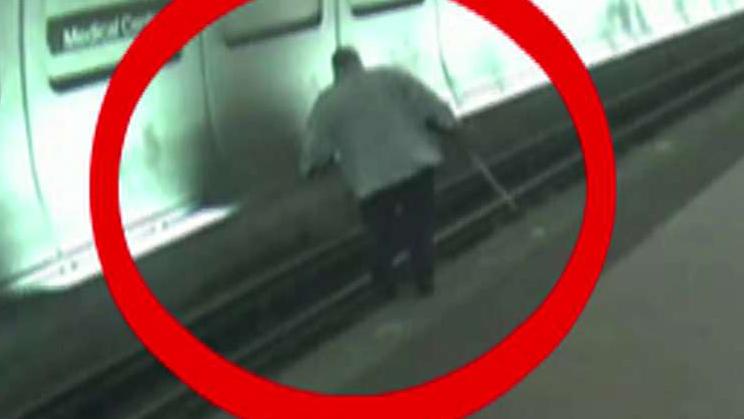 Good Samaritans rush to save blind man in DC subway station