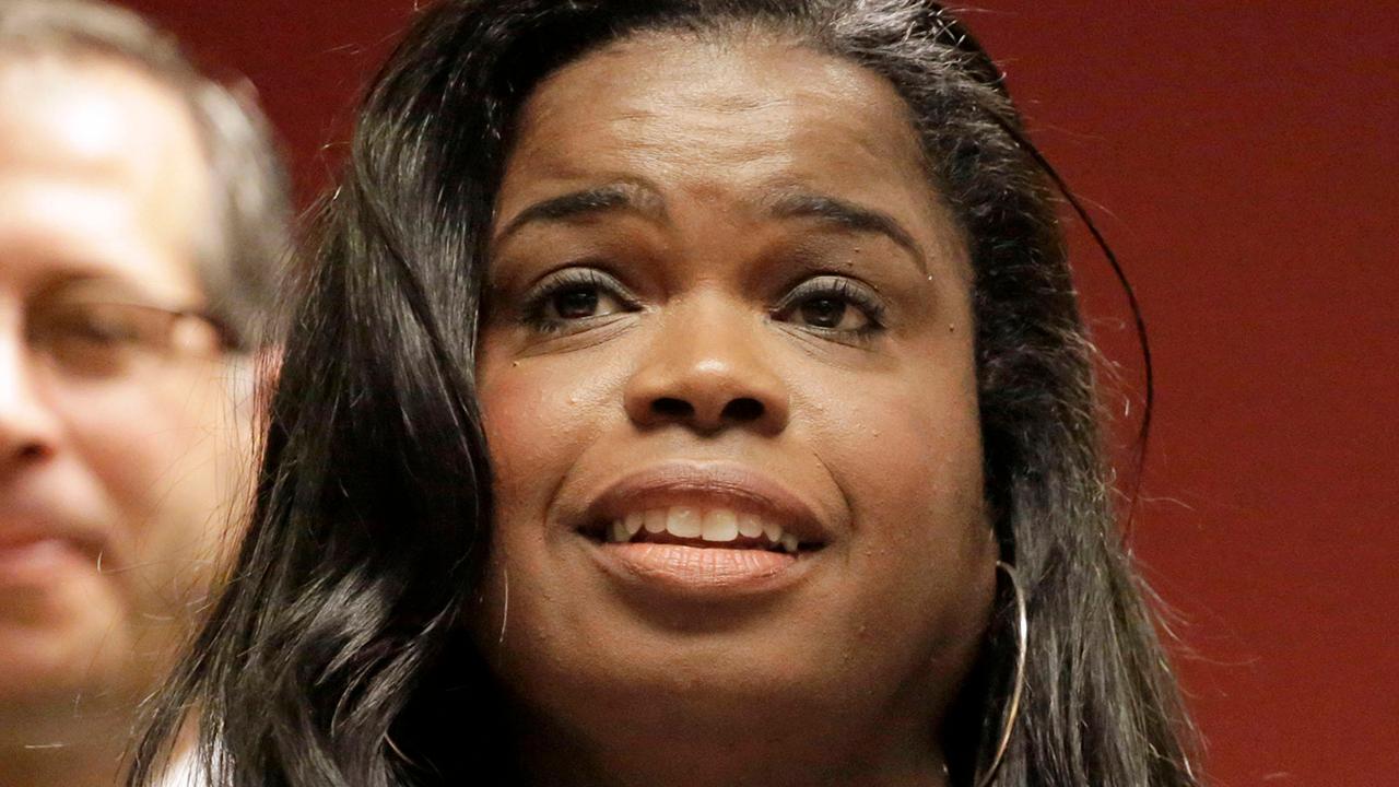 Kim Foxx's chief ethics officer, integrity unit director resign following Smollett controversy