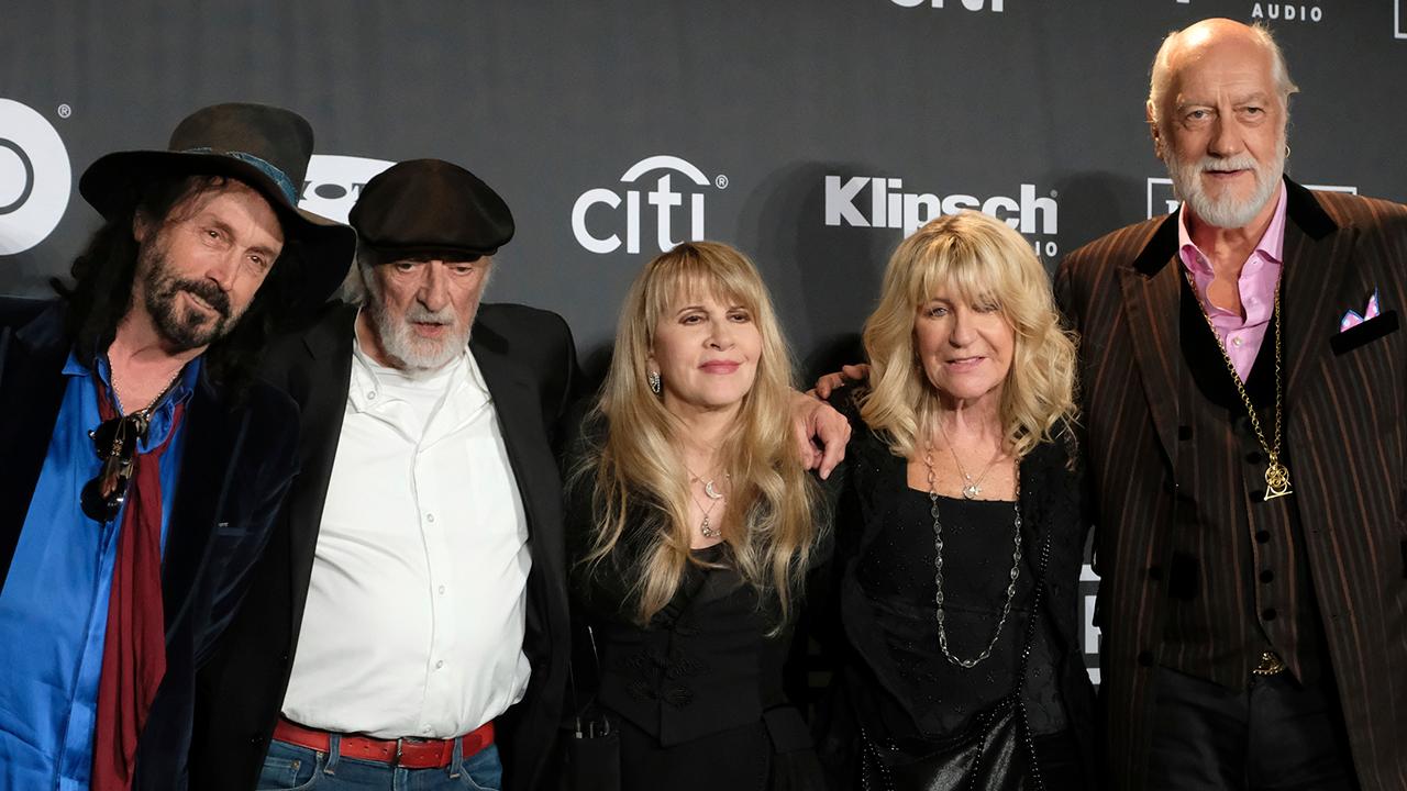 Good news for Fleetwood Mac fans; Olivia Munn shows her range