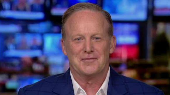 Spicer: 2020 Democrats boycotting going on Fox News are only hurting themselves
