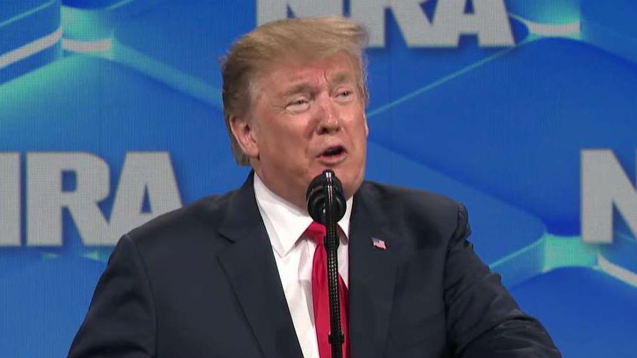 Trump celebrates economy, Mueller report during NRA address