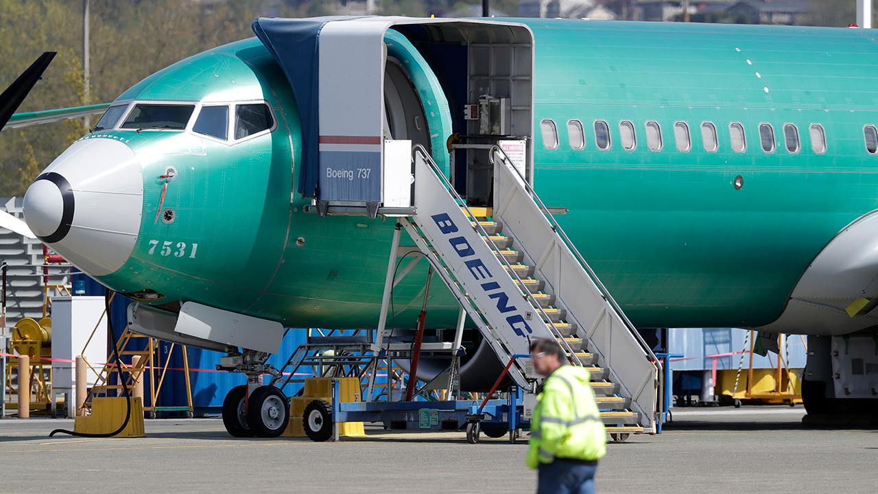 Boeing didn't tell airlines, FAA that new plane models lacked warning system: report