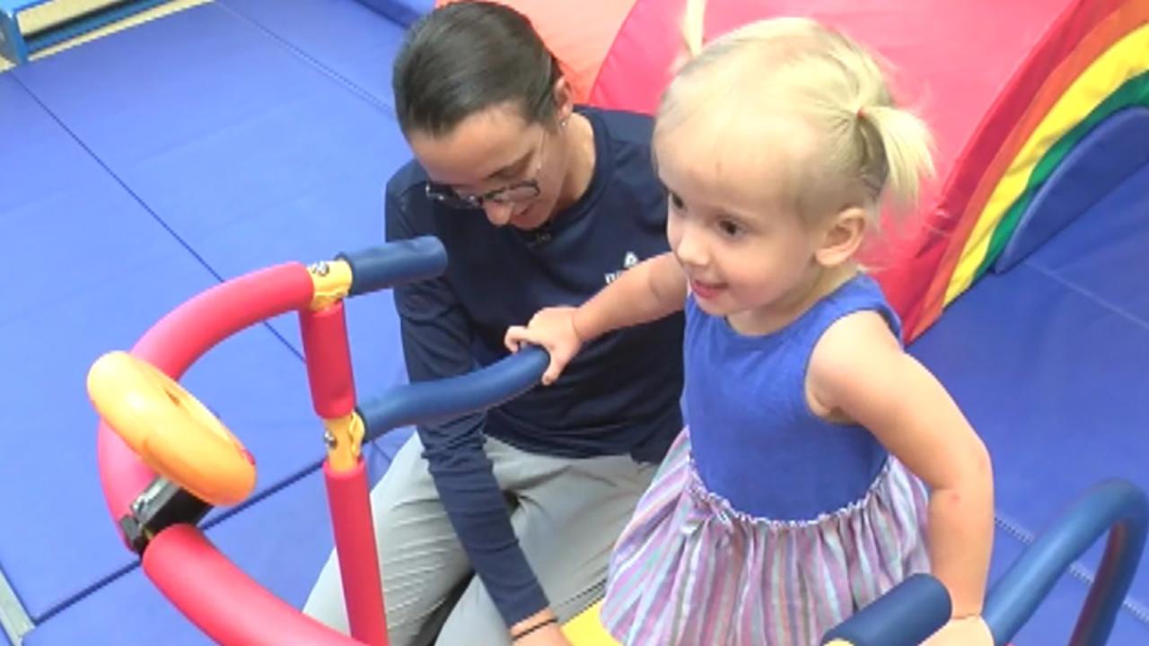 Doctor uses children’s song ‘Baby Shark’ to help 2-year-old girl with spina bifida learn how to walk