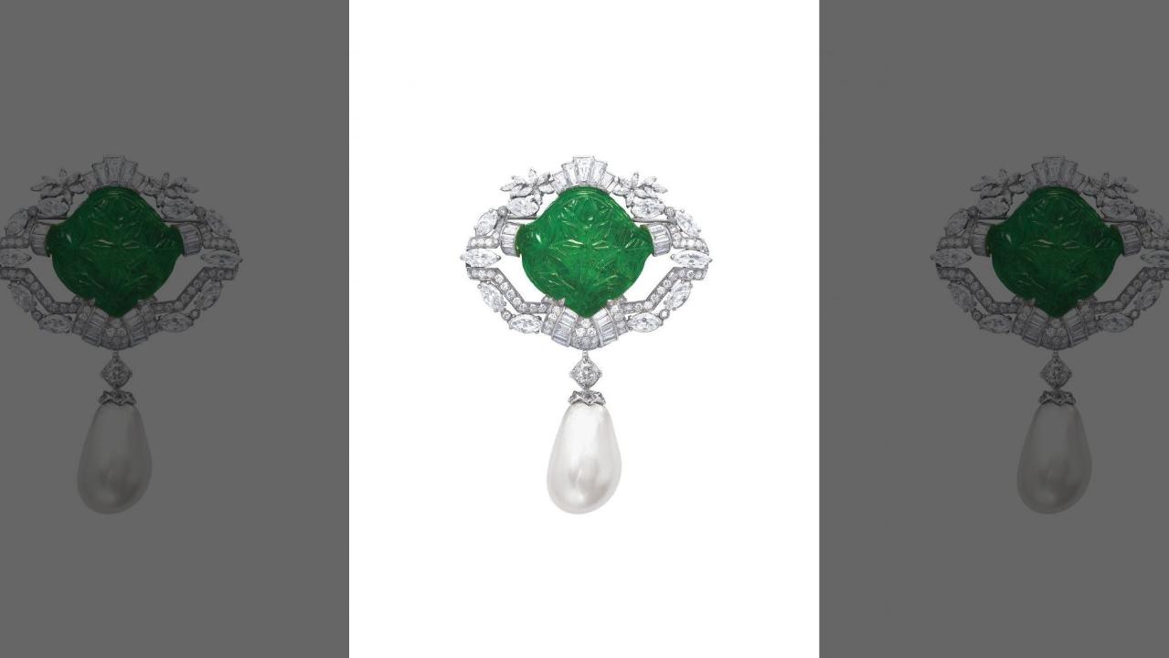Rare royal 30-carat Ana Maria pearl brooch set for auction