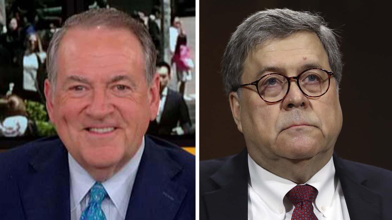 Huckabee on Barr contempt proceedings: Get the cameras out of there